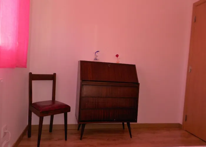 Casal Do Avo Francisco Caldas Da Rainha