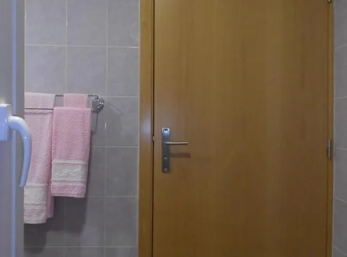 Casal Do Avo Francisco Caldas Da Rainha